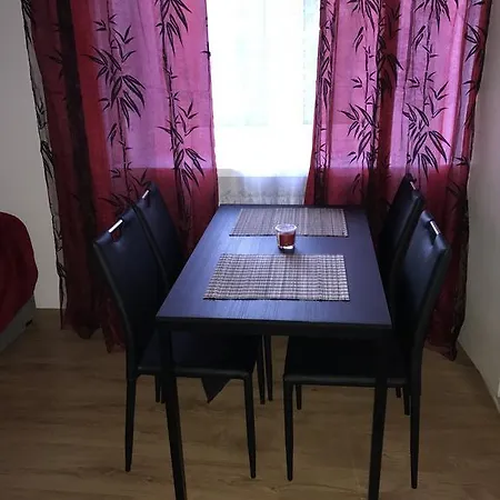 West Apartament Kopernika 6 Apartment